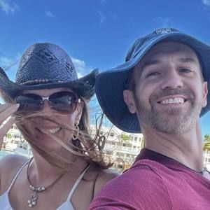 Meet your Posher, Hallie